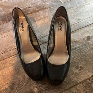 Mossimo black heels